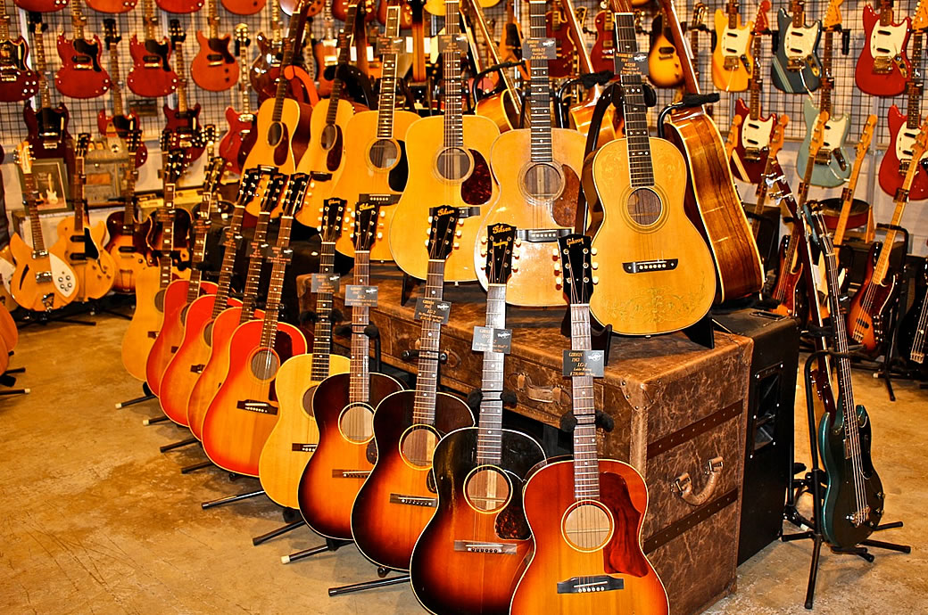 Hyperguitars