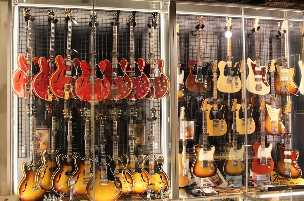 Hyperguitars